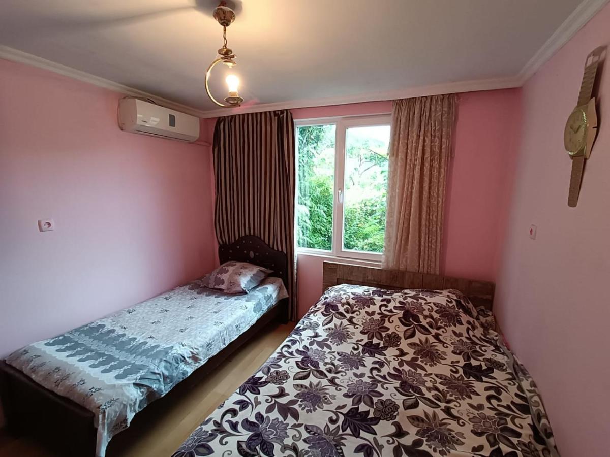 Bata Apartment 사르피 외부 사진